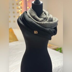 The North Face Gradient Gray Knit Infinity Scarf - Unisex One Size